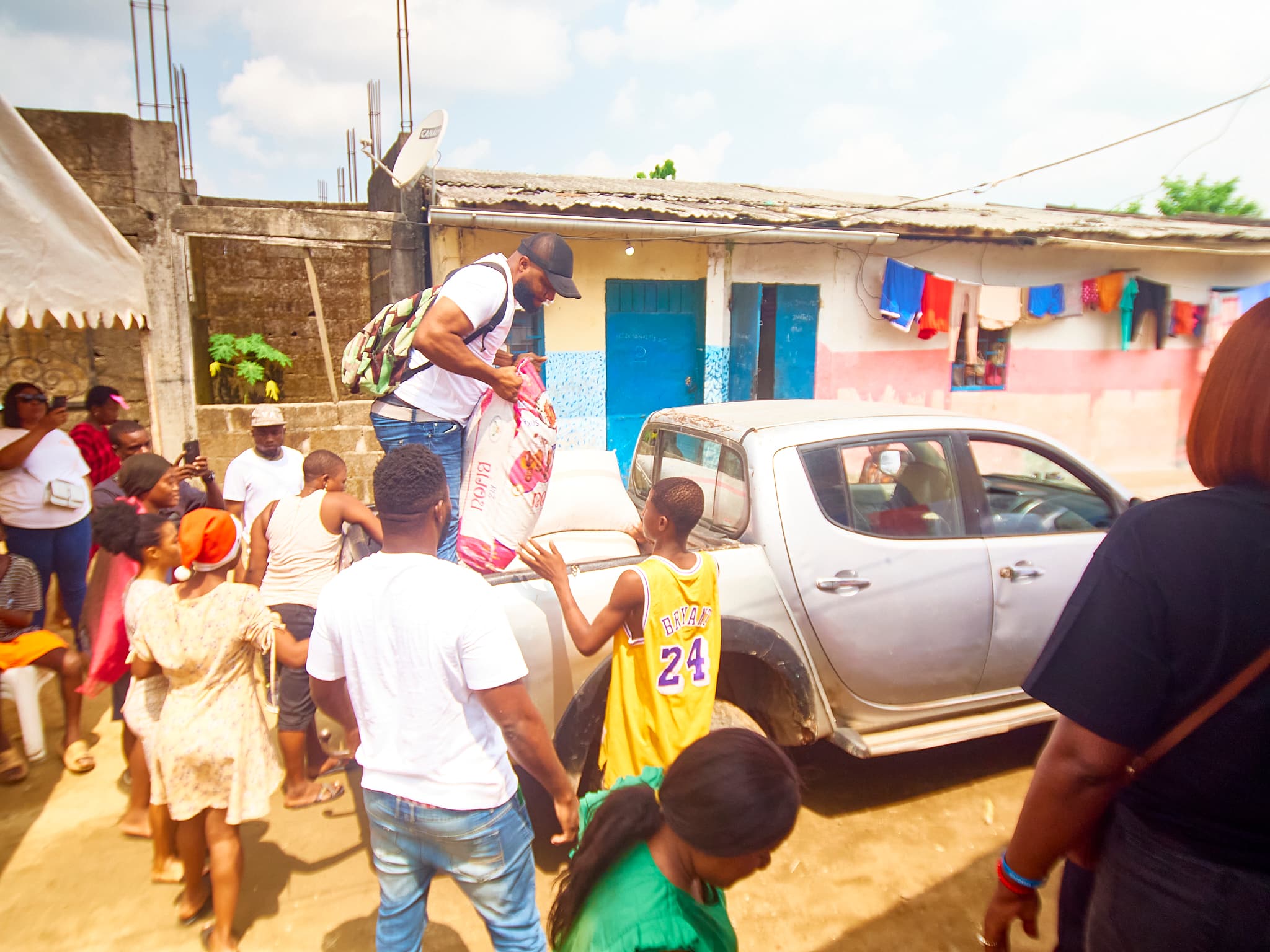 Step for the Future Foundation à Makèpè (Douala), déplacés du NOSO (photo 1)
