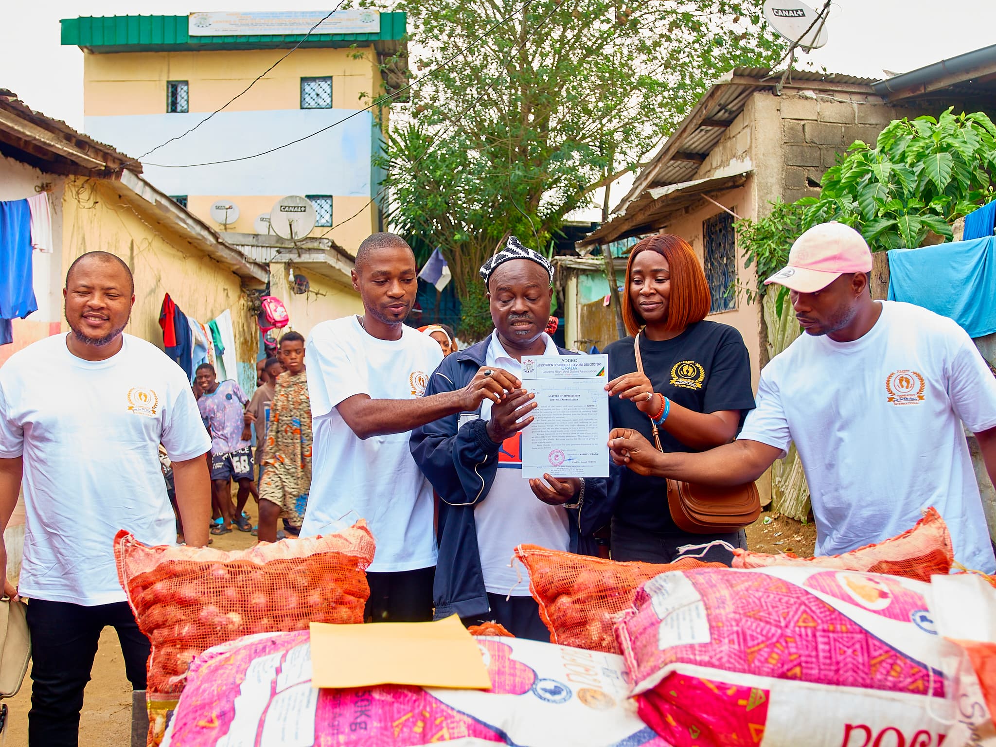Step for the Future Foundation à Makèpè (Douala), déplacés du NOSO (photo 17)