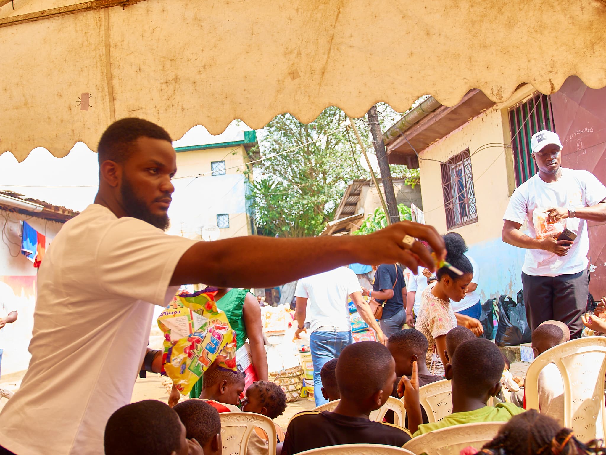 Step for the Future Foundation à Makèpè (Douala), déplacés du NOSO (photo 24)